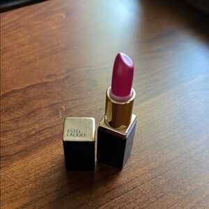 Estee Lauder Pink Lipstick color231